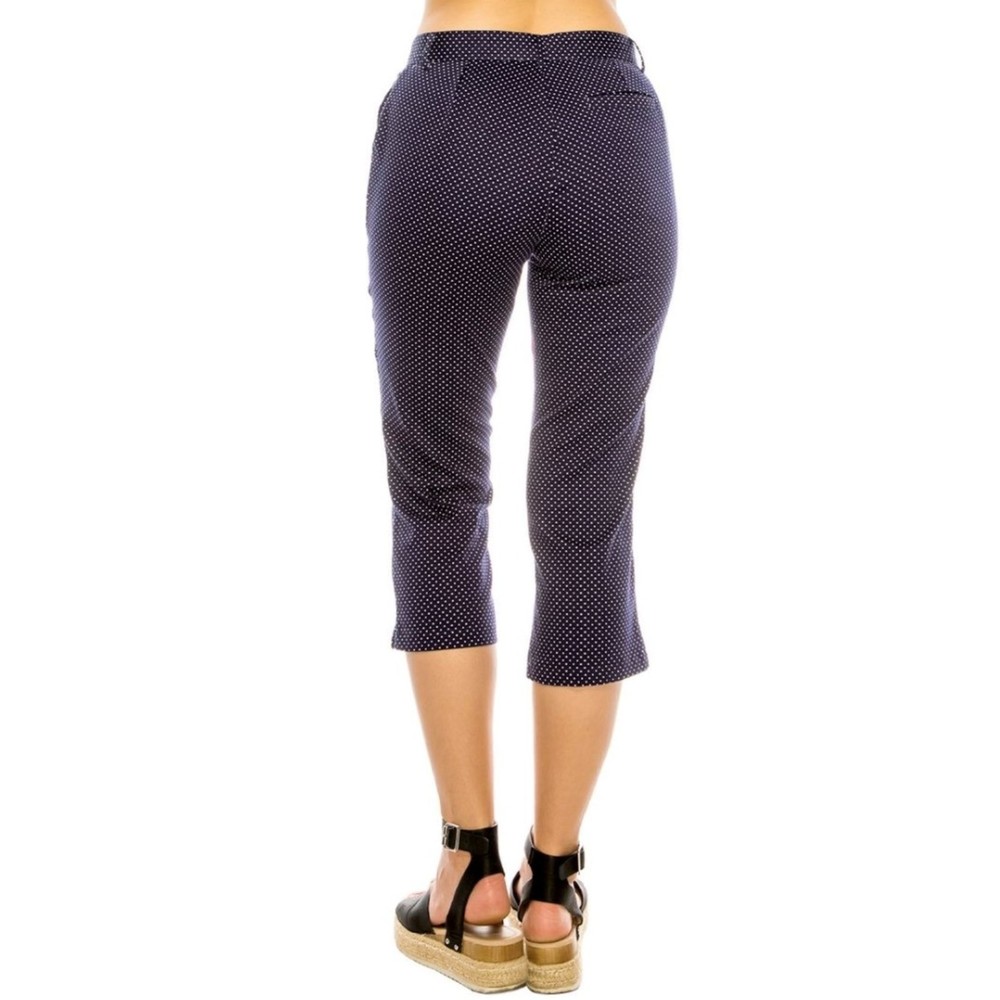 Urban Diction Blue Polka Dot capri pants. Size 2X